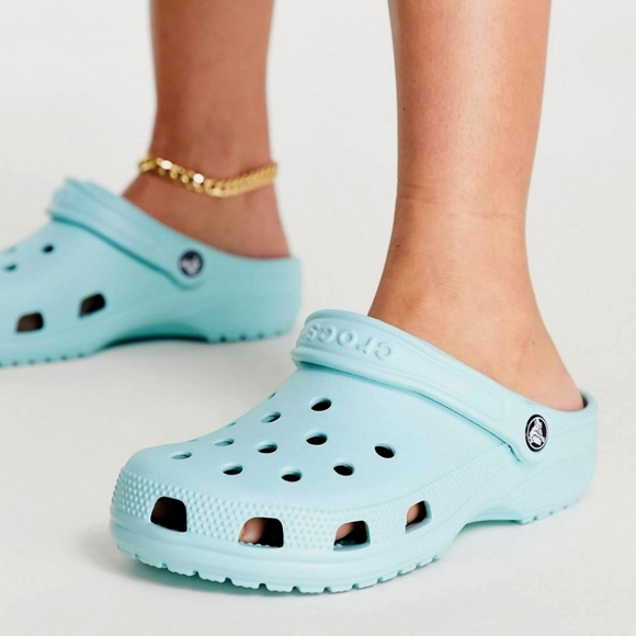 โจ SOLD! โจ NWT Crocs Aqua Blue Classic Clogs Sz Women's 9 / Men's 7 - Picture 11 of 13